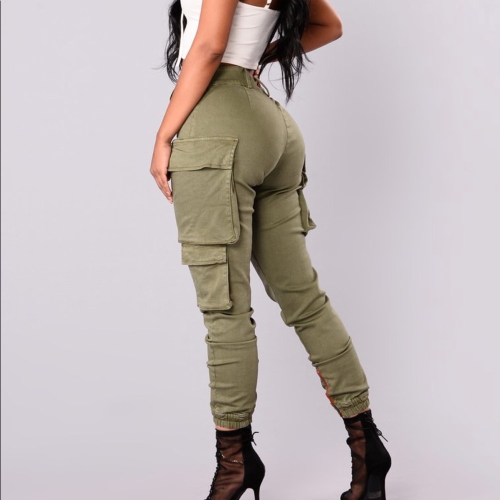 Fashion Nova cargo pants